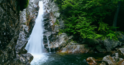 You Have to See This Amazing New Hampshire Waterfall - Easy Hike