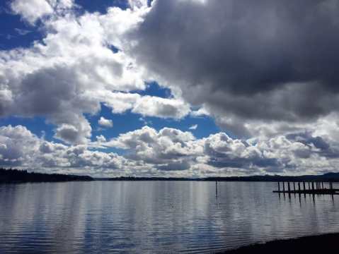 The Enchanting Waterfront Washington Park You Never Knew Existed