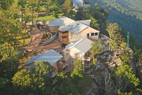 The Incredible Cliffside Restaurant In Tennessee That Will Make Your Stomach Drop