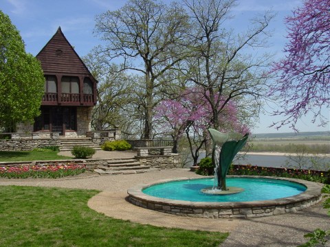 The Missouri Park That Will Make You Feel Like You Walked Into A Fairy Tale