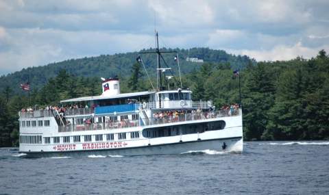 8 New Hampshire Boat Rides To Take For An Unforgettable Adventure On The Water