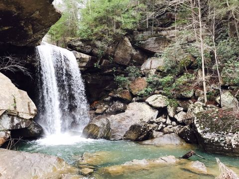 The Hike In Kentucky That Takes You To Not One, But TWO Insanely Beautiful Waterfalls