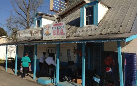 The Unassuming Restaurant In South Carolina That Serves The Best Pit-Cooked BBQ You'll Ever Taste