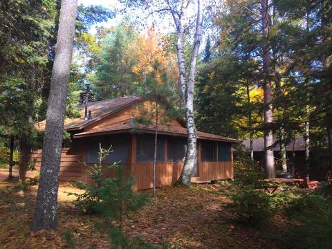 Wake Up To A View At This Jaw Dropping Cabin Getaway In Wisconsin