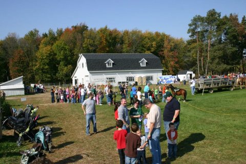 9 Family Farms In Michigan That Are Perfect For An Autumn Afternoon