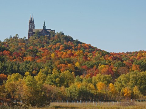 Here Are The Best Times And Places To View Fall Foliage In Wisconsin