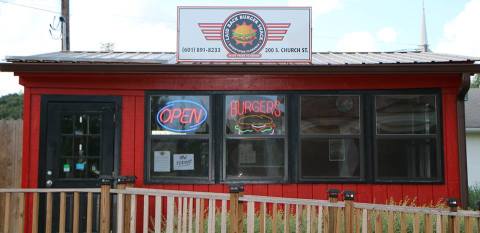 12 Mississippi Restaurants Where You'll Find The Biggest And Baddest Burgers