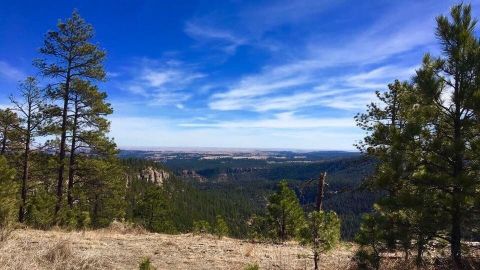 The Jaw Dropping South Dakota Hike That's Perfect For Everyone