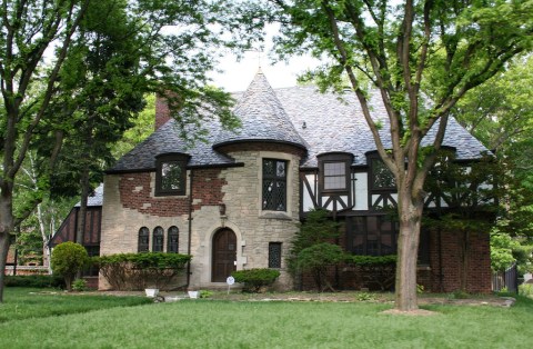 6 Historic Neighborhoods In Detroit That Will Take You Back In Time