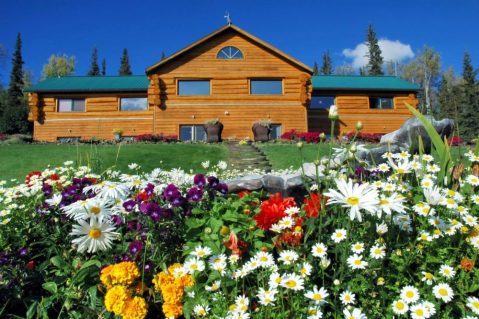 This Lodge Nestled In The Woods In Alaska Is Straight Out Of A Fairytale