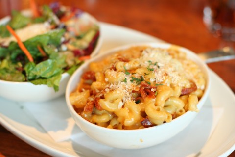 Denver Has A Mac And Cheese Bar And It's As Amazing As It Sounds