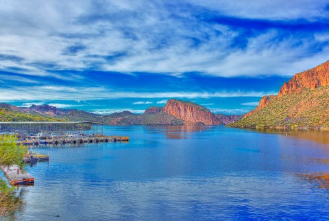 A Blue Oasis Is Hiding In This Desolate Canyon In Arizona