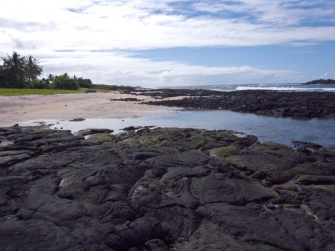 The One Little Known Beach In Hawaii That Is A True Utopia