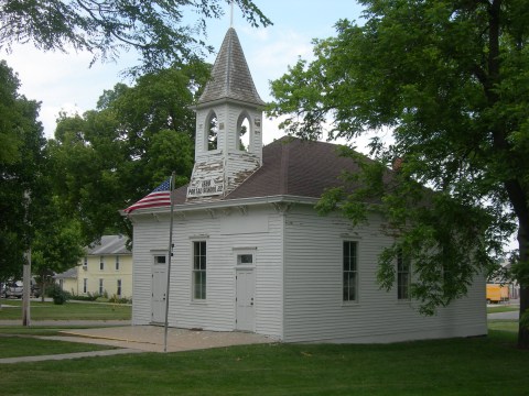 The Nebraska Ghost Story That Will Leave You Absolutely Baffled