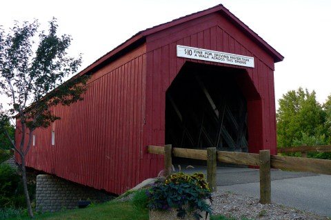 There's Only One Remaining Covered Bridge In All Of Minnesota And You Need To Visit