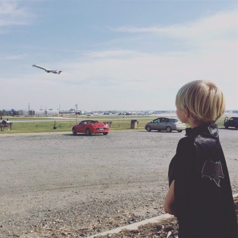 You Can Watch Planes Land At This Underrated Overlook In Charlotte