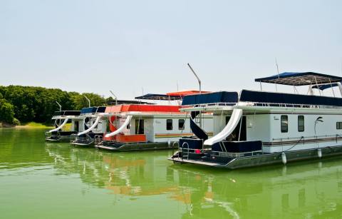 Get Away From It All With A Stay In These Incredible Illinois Houseboats