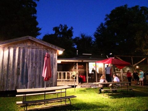 Travel Off The Beaten Path To Try The Most Mouthwatering BBQ In Mississippi