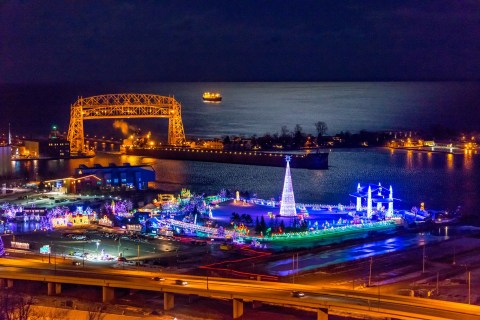 Take An Enchanting Winter Walk Through Bentleyville In Minnesota