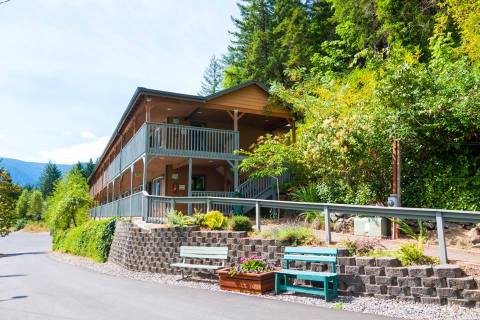 This Hot Spring Day Trip Near Portland Will Relax You in the Best Way Possible.