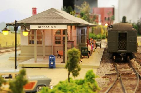 A Visit To This Model Train Museum In South Carolina Is Like Stepping Into A Living Tiny Town