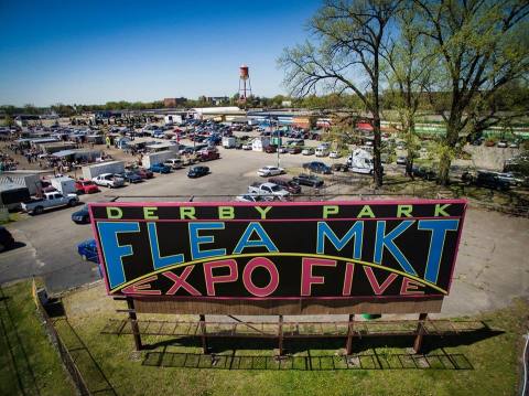 Everyone In Louisville Should Visit This Epic Flea Market At Least Once