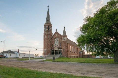 The Little-Known Church Hiding In North Dakota That Is An Absolute Work Of Art
