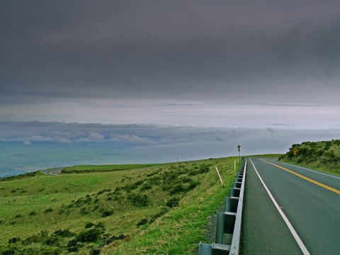 13 Roads With The Best Windshield Views In All Of Hawaii