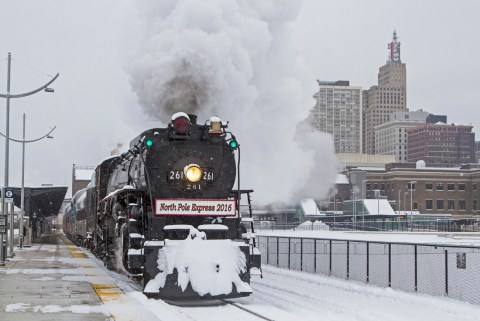 The North Pole Train Ride In Minnesota That Will Take You On An Unforgettable Adventure