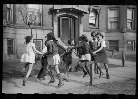 13 Very Rare Photos Taken During WWII In Chicago