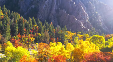 A Drone Flew Over Three Canyons In Utah And Captured Mesmerizing Footage