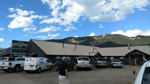 Travel Off The Beaten Path To Try The Most Mouthwatering BBQ In Montana