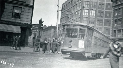 12 Rare Photos Taken In Boston During The Great Depression