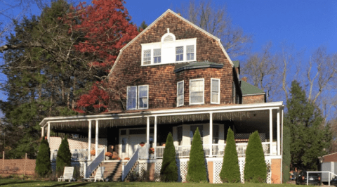 The Secluded Restaurant In Maryland That Looks Straight Out Of A Storybook