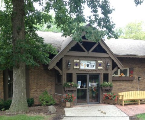 The Secluded Restaurant In Ohio That Looks Straight Out Of A Storybook