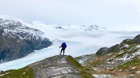 The Absurdly Beautiful Winter Hike In Alaska That Will Make You Feel At One With Nature