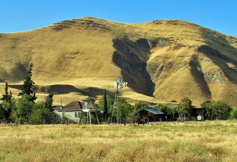 There's A Terrifying Haunted Cave Near San Francisco And It's Not For The Faint Of Heart