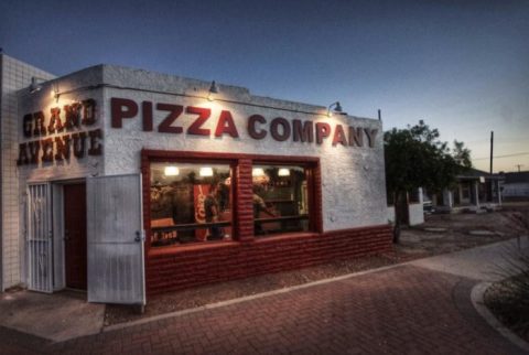 The Ultimate Pizza Bucket List In Arizona That Will Make Your Mouth Water