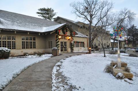 A Trip To This Majestic Illinois Lodge Will Take You Back In Time