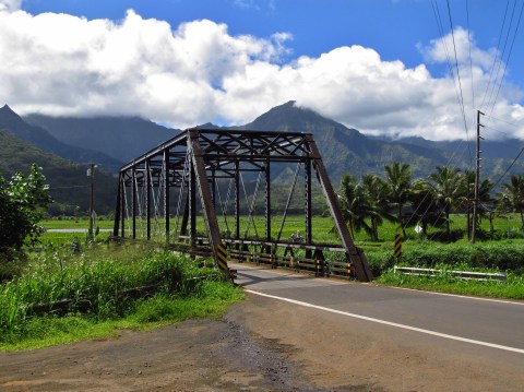 An Awesome Hawaii Weekend Road Trip That Takes You Through Perfection