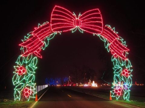 The Christmas Village In Oregon That Becomes Even More Magical Year After Year