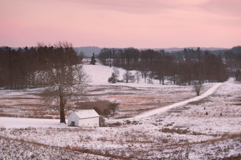 The Easy 1-Mile Winter Hike In Philadelphia That's Positively Bewitching