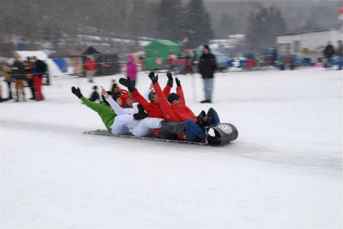 The Toboggan Park In Maine That Will Make Your Winter Unforgettable