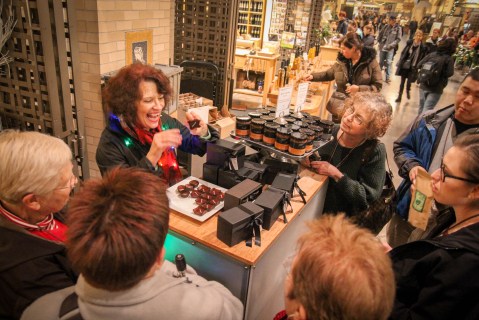 This Holiday Chocolate Tour In San Francisco Is All You Need For Christmas