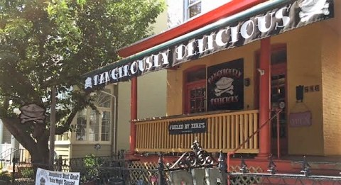 The Most Mouthwatering Pie Is Waiting For You Inside This Baltimore Shop