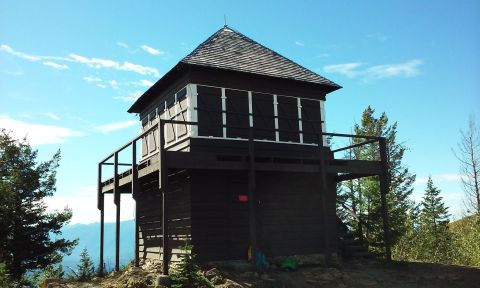 These 5 Montana Hiking Trails Lead To Some Incredible Pieces Of History