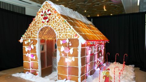 Eating In This Texas Gingerbread House Is Sure To Make This Holiday Season Your Sweetest One Yet