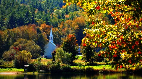 The Little-Known Church Hiding In New Hampshire That Is An Absolute Work Of Art