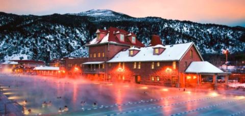 The World’s Biggest Hot Springs Pool Is Right Here In America And You Have To Visit