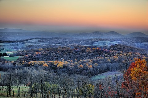 The Easy 1-Mile Winter Hike In DC That's Positively Bewitching